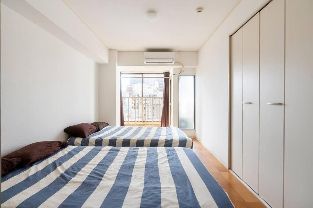 ２ Beds. Comfortable . Dotonbori / Kuromon Market. Osaka Luaran gambar
