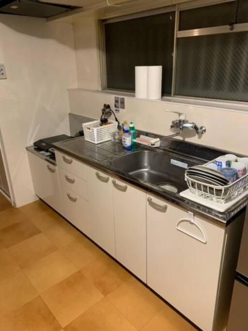 ２ Beds. Comfortable . Dotonbori / Kuromon Market. Osaka Luaran gambar