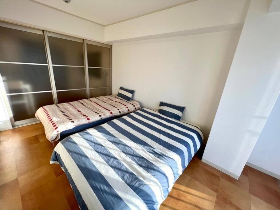 ２ Beds. Comfortable . Dotonbori / Kuromon Market. Osaka Luaran gambar